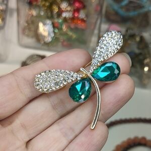 600 Elegant Gold and Green Dragonfly Brooch